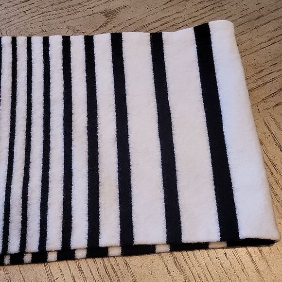 Cute scarf cream and black - Picture 7 of 9